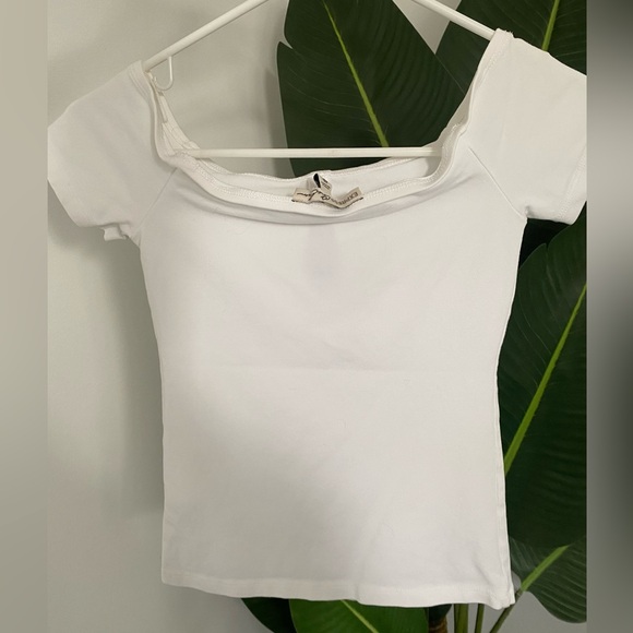 Express White Off-Shoulder Top - Picture 2 of 2